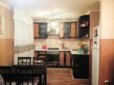 Трёхкомнатная квартира перепланированная в двухкомнатную с кухней студией. Трёхкомнатная квартира перепланированная в двухкомнатную с кухней студией.