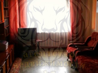 3 комнатная на Таврическом