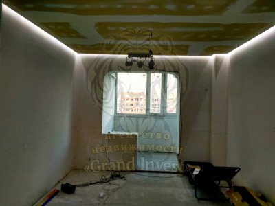 Трёхкомнатная квартира с автономным отоплением.