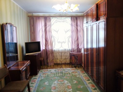 Трёхкомнатная квартира с большими комнатами.