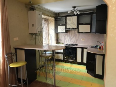 Продается отличная 2-х комнатная квартира с автономным отоплением