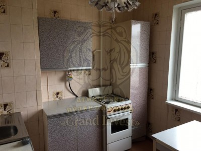 Продам 2-комнатную на Таврическом