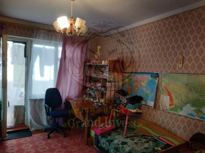 Продам 2-х комнатную квартиру на Таврическом