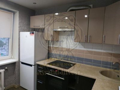 1-км кв с Ремонтом на Таврическом