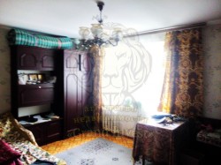 Трёхкомнатная квартира в кирпичном доме по 200 лет Херсона.