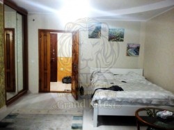 Двухкомнатная квартира в лучшем доме на районе.