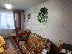 Продам 3-х комнатную квартиру Таврический средний этаж