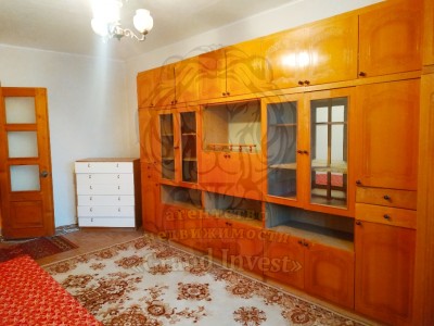 Продам 3-х комнатную квартиру на Таврическом