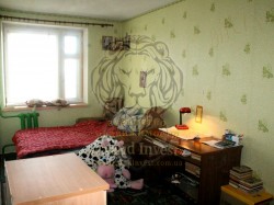 Почему бы Вам не р-а-с-ш-и-р-и-т-ь-с-я ? В кирпичном доме большая 2-х комнатная квартира, район Школы Милиции